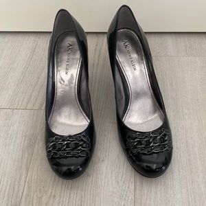 Patent high heel pumps